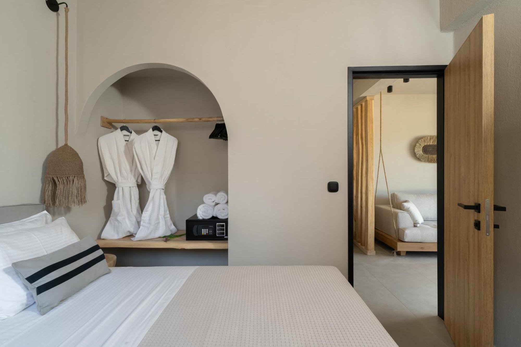 Amo Golden Suites Chrysi Ammoudia Ngoại thất bức ảnh
