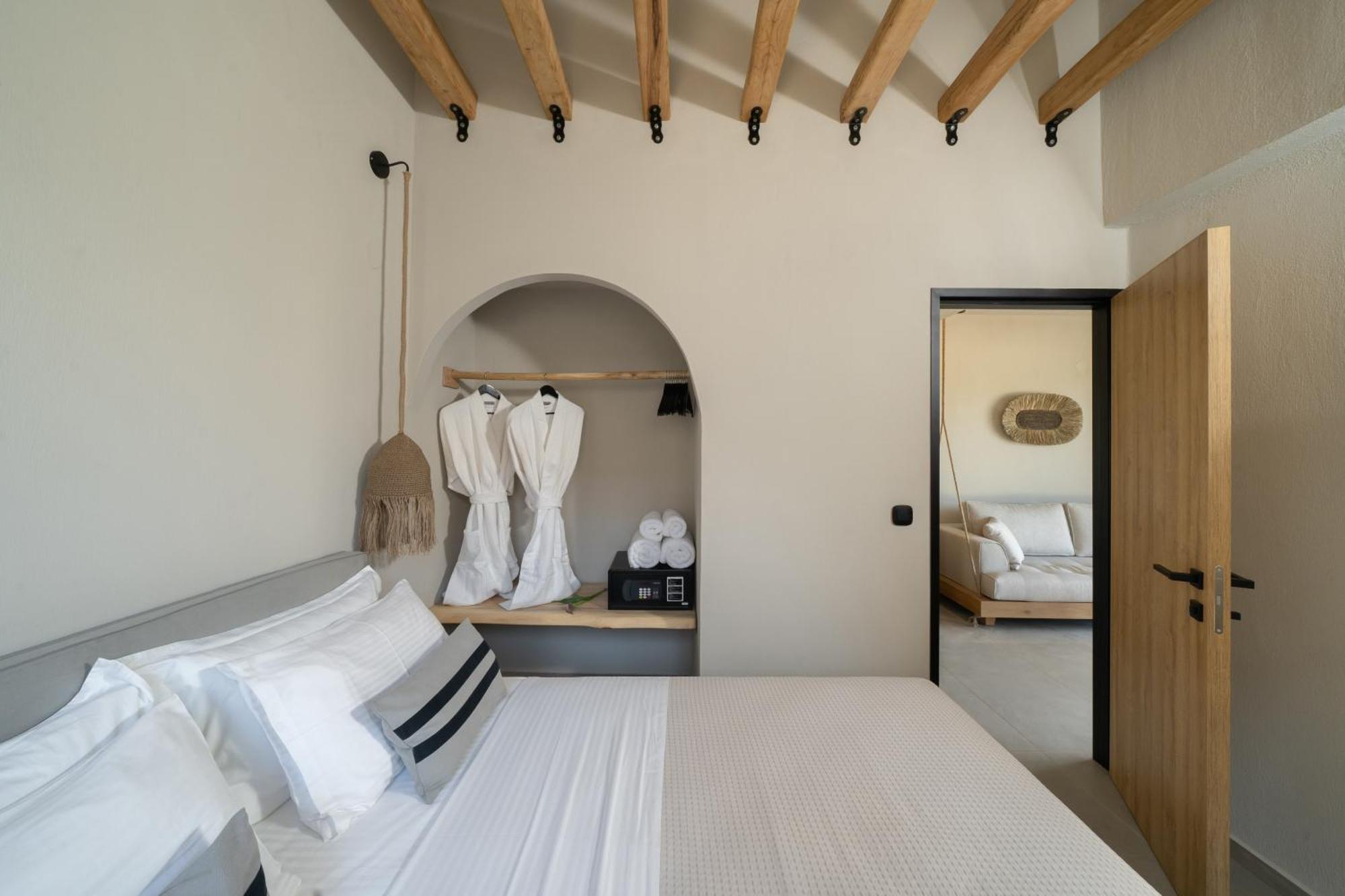 Amo Golden Suites Chrysi Ammoudia Ngoại thất bức ảnh