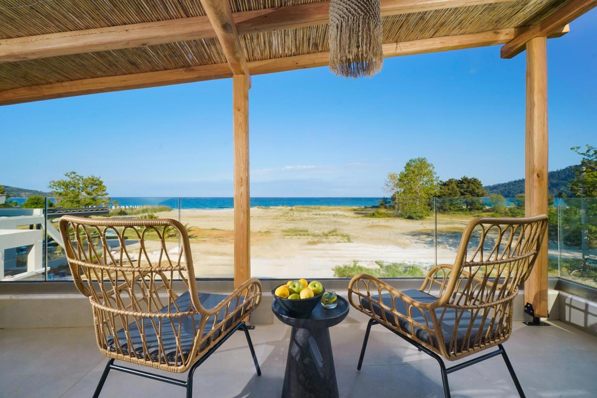 Amo Golden Suites Chrysi Ammoudia Ngoại thất bức ảnh