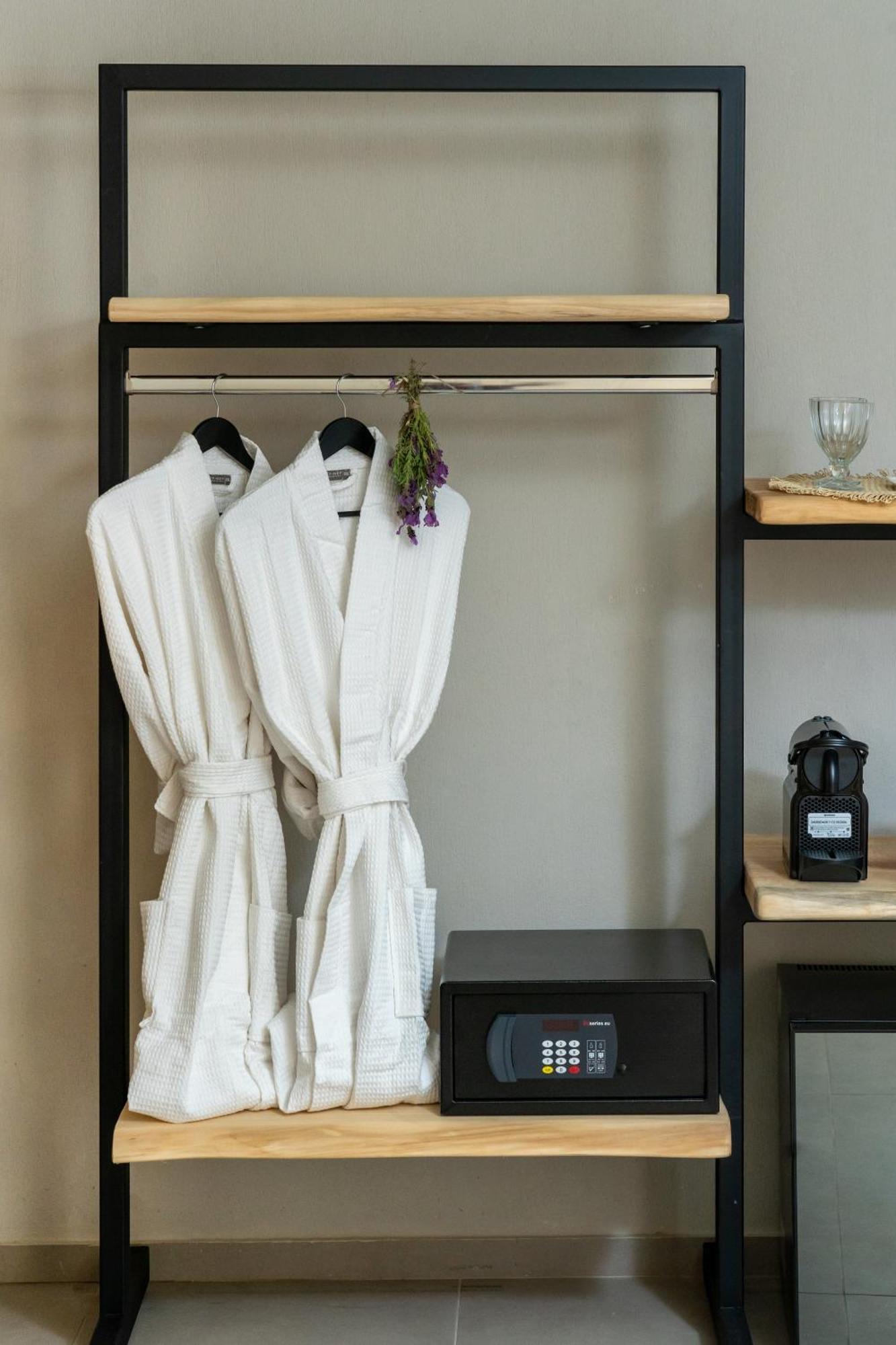 Amo Golden Suites Chrysi Ammoudia Ngoại thất bức ảnh