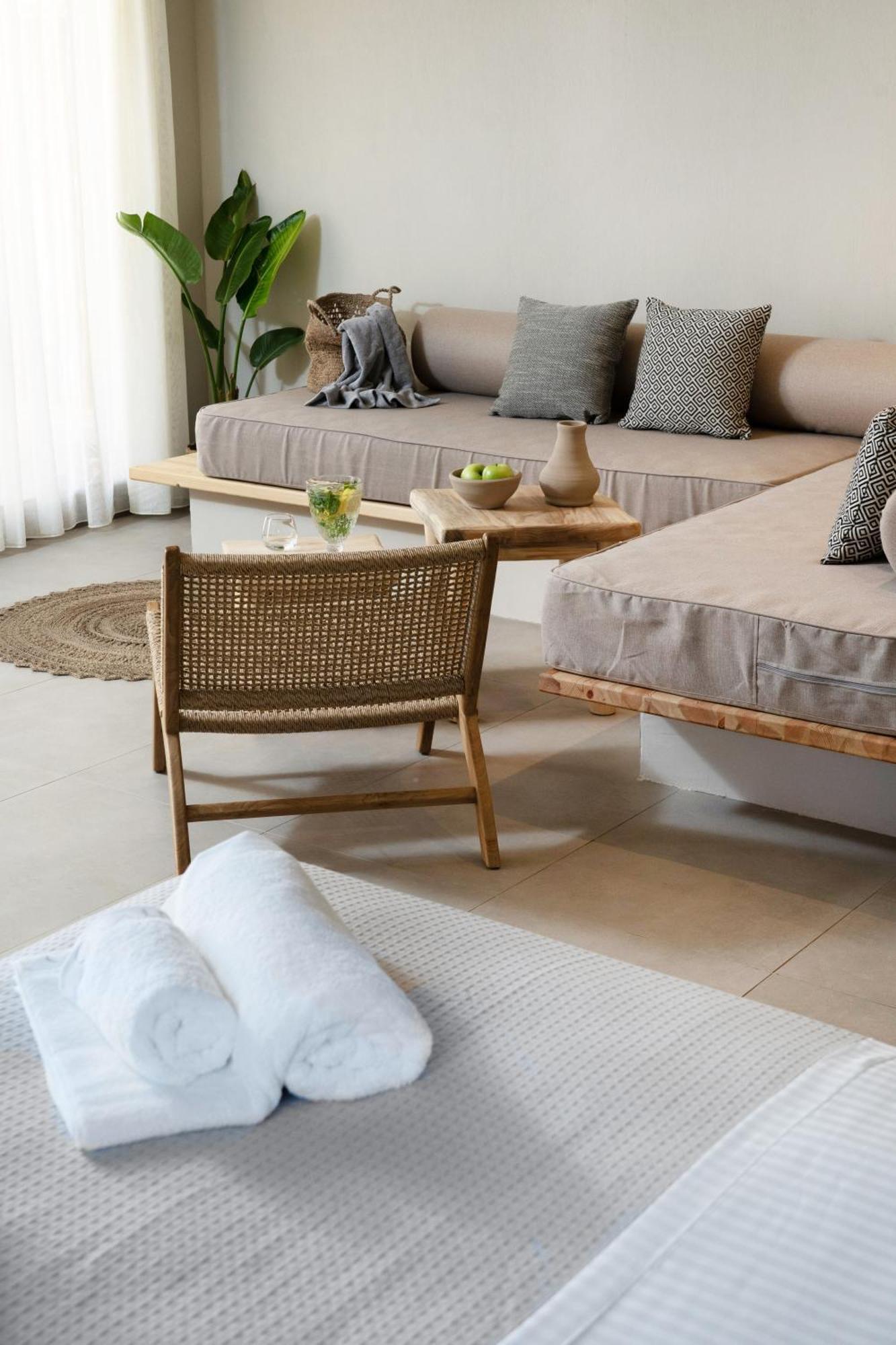 Amo Golden Suites Chrysi Ammoudia Ngoại thất bức ảnh